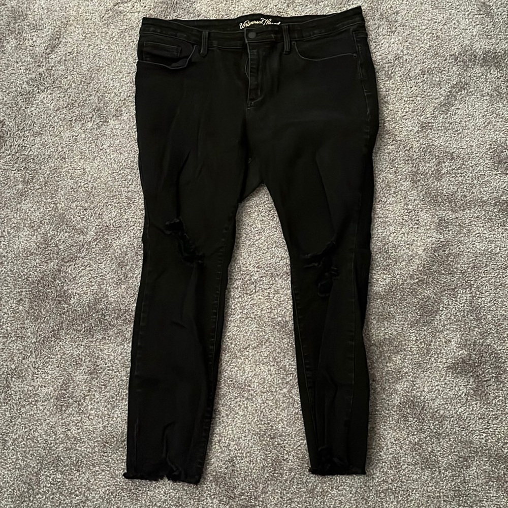 Universal Thread Black Ripped Jeans Size 16